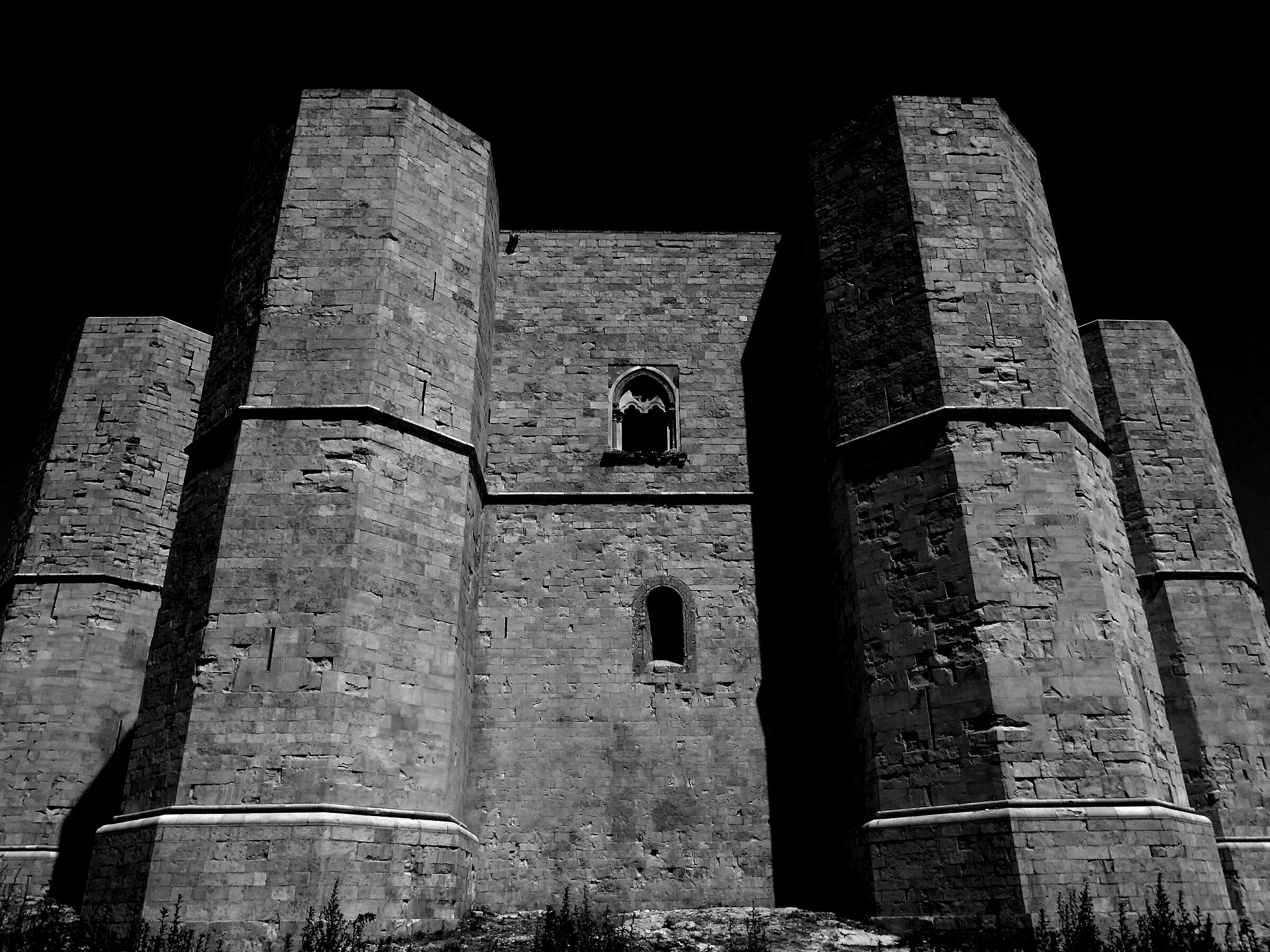 Castel del Monte versione tenebrosa