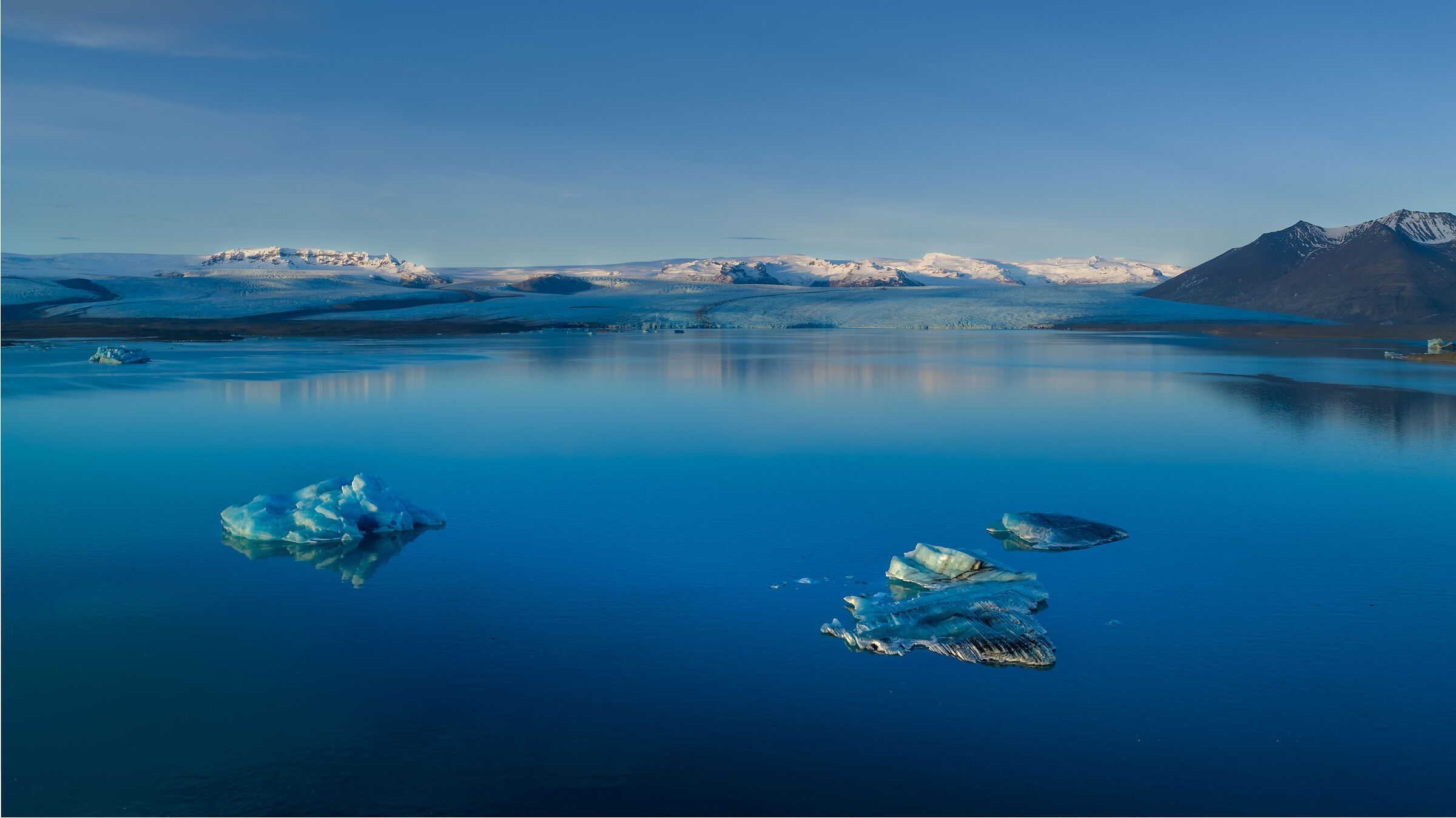 Glacier Lagoon (ii)