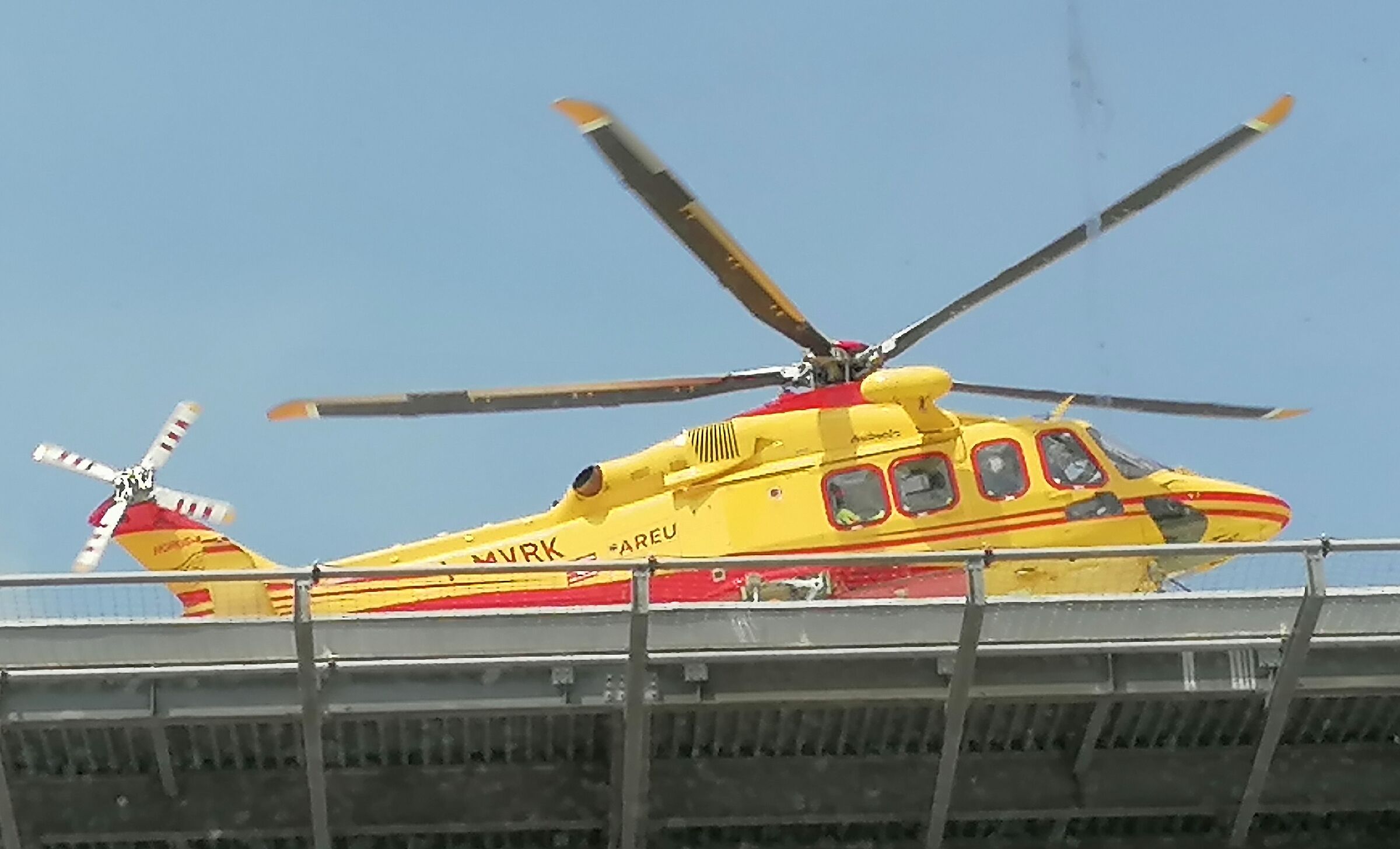 ancora dall'letto dell'ospedale