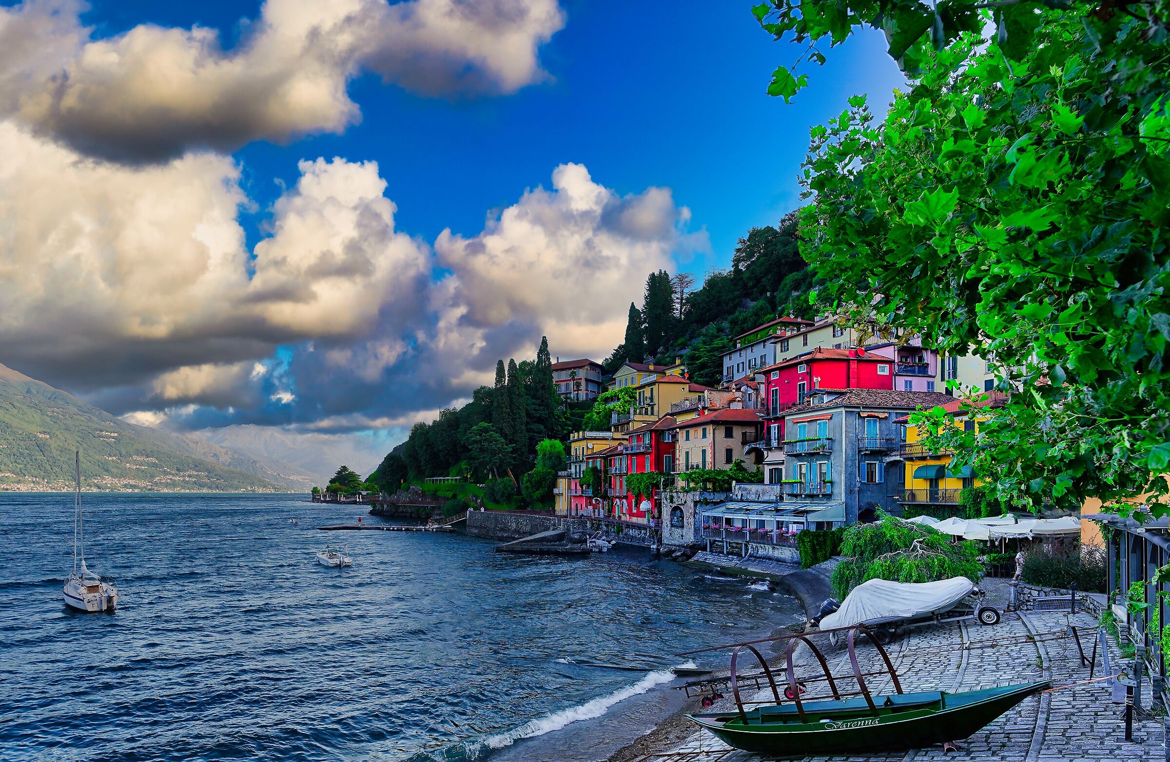 Lungolago Varenna
