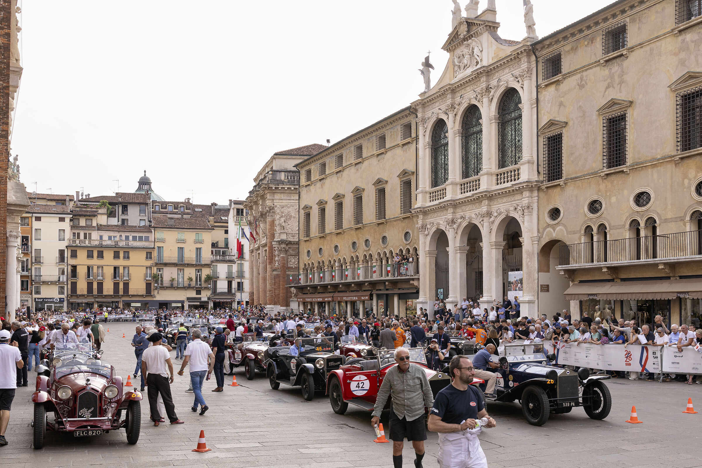 1000 Miglia in Piazza dei Signori in Vicenza
