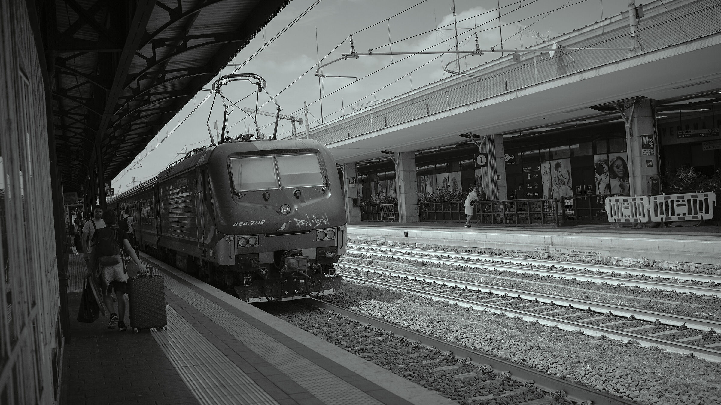 Bye, Bye !!! Arriva in orario.