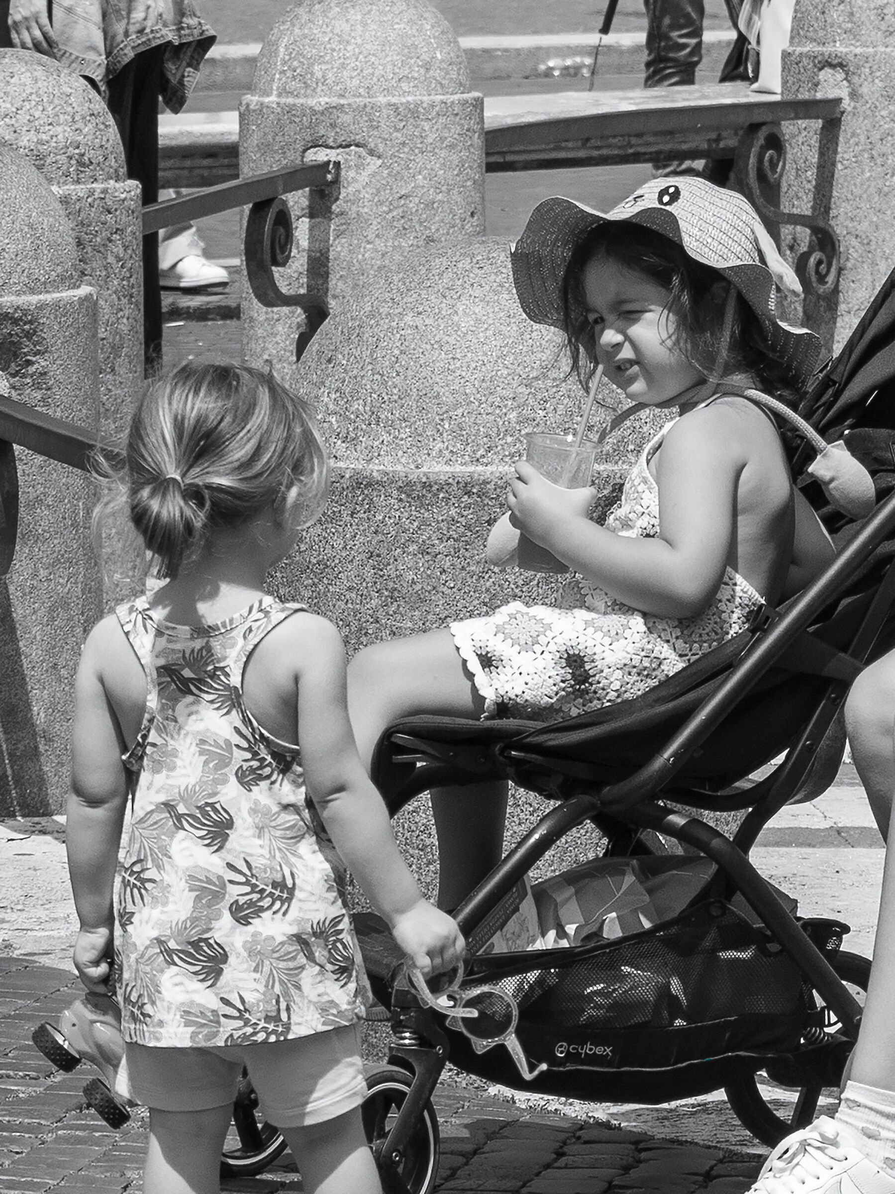 Gli sguardi.... :-) :-) :-)