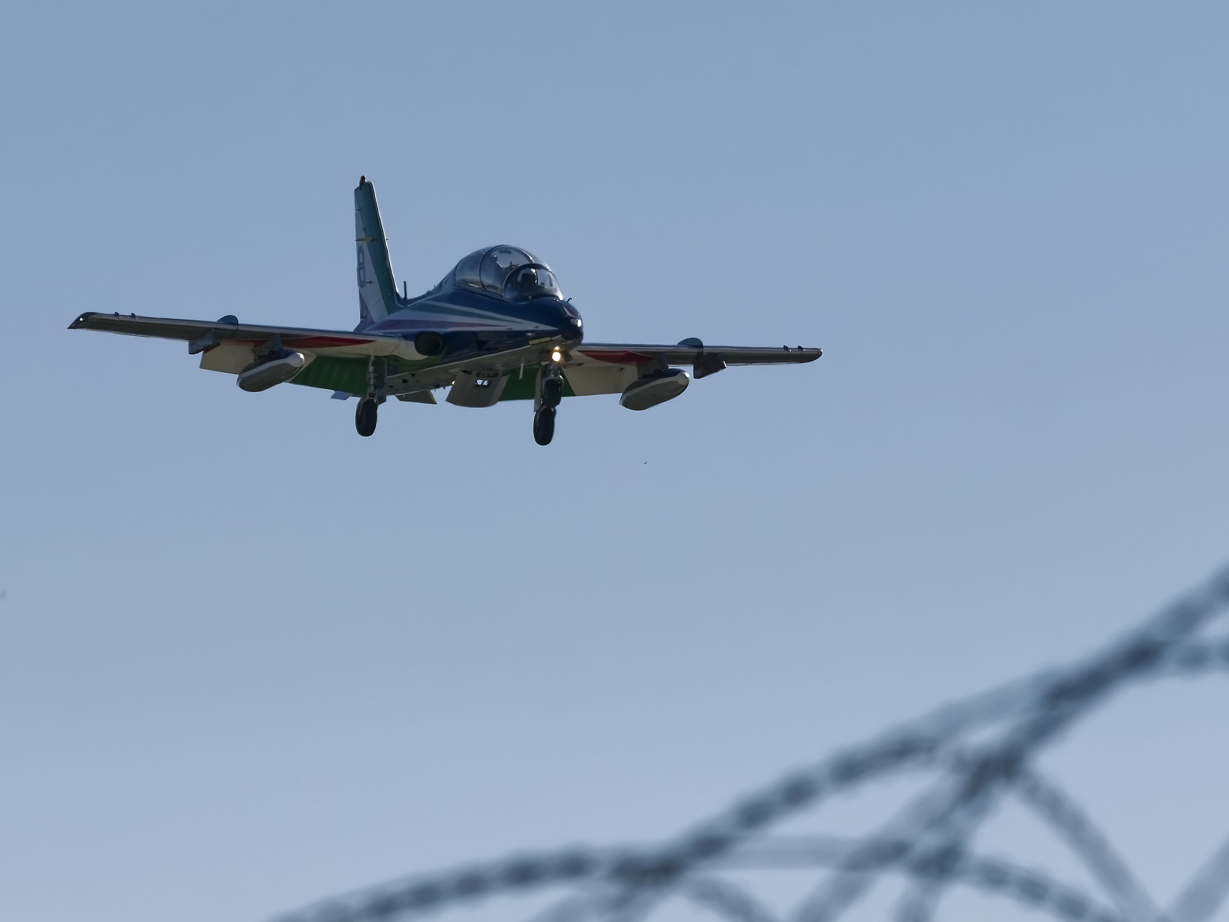 Frecce Tricolori in fase di atterraggio