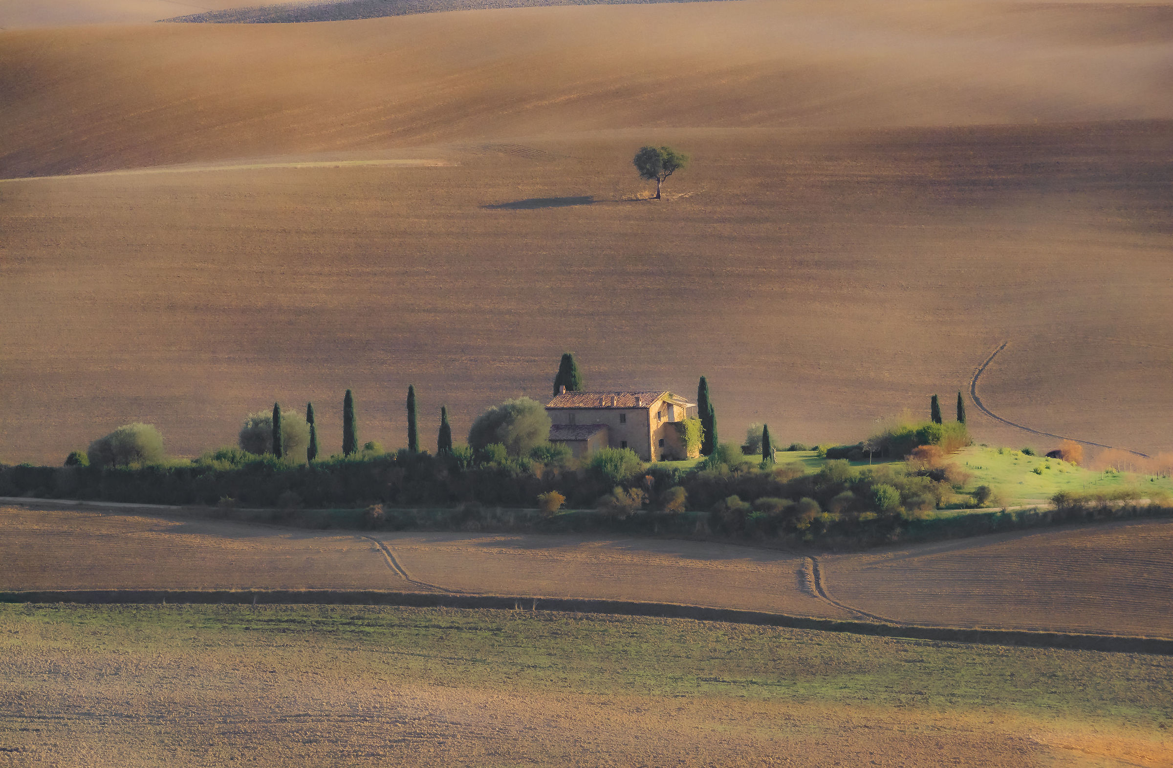 Tuscany... photo 2...