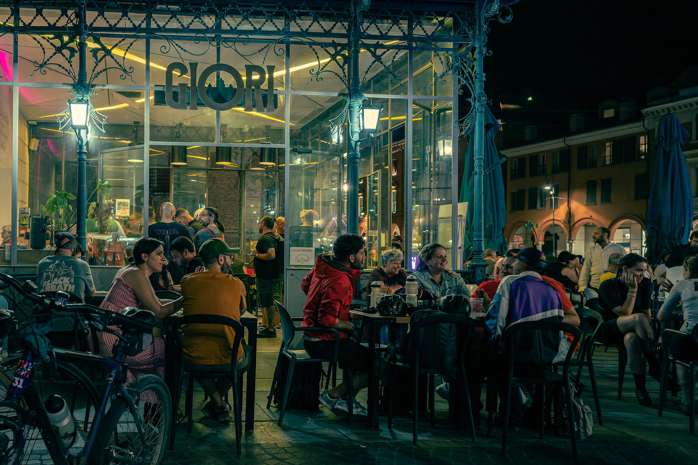 Imagine an evening at dinner