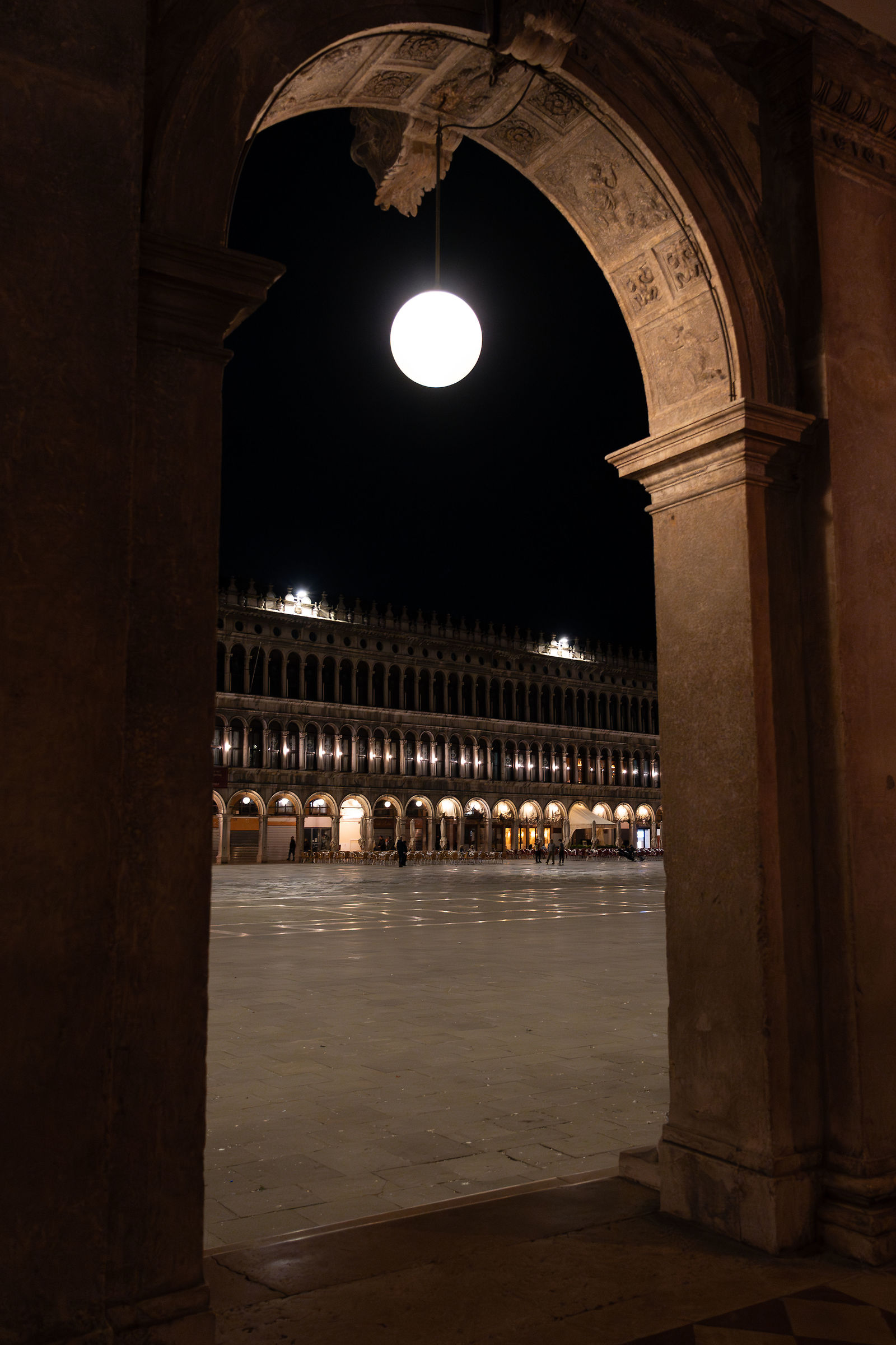 Finta Luna in piazza San Marco