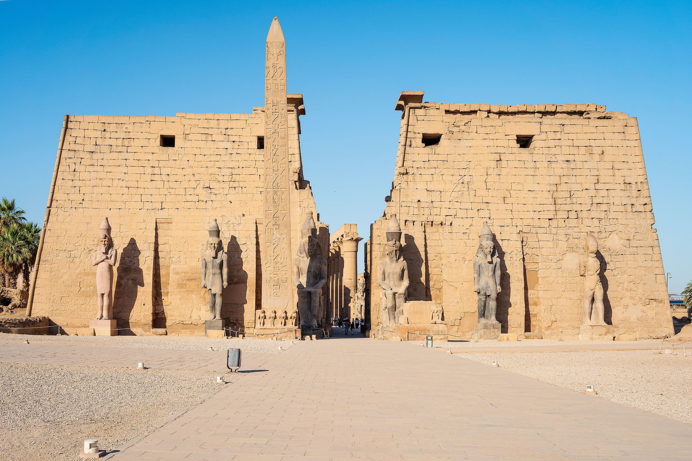 Luxor Temple II