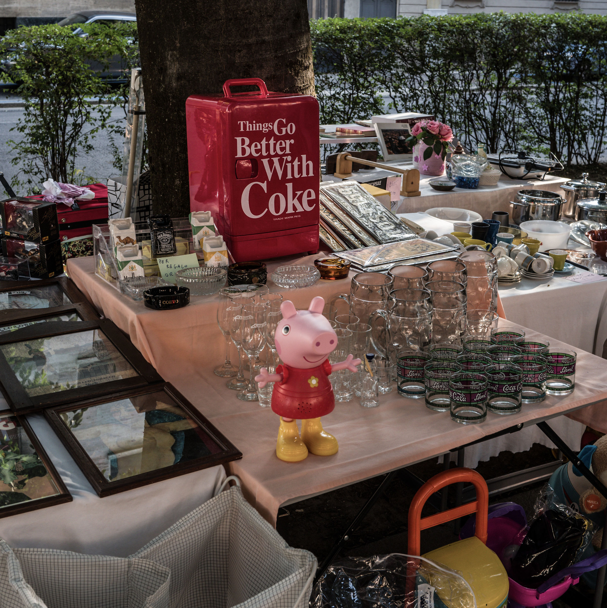 Peppa, Coke and the table of vices