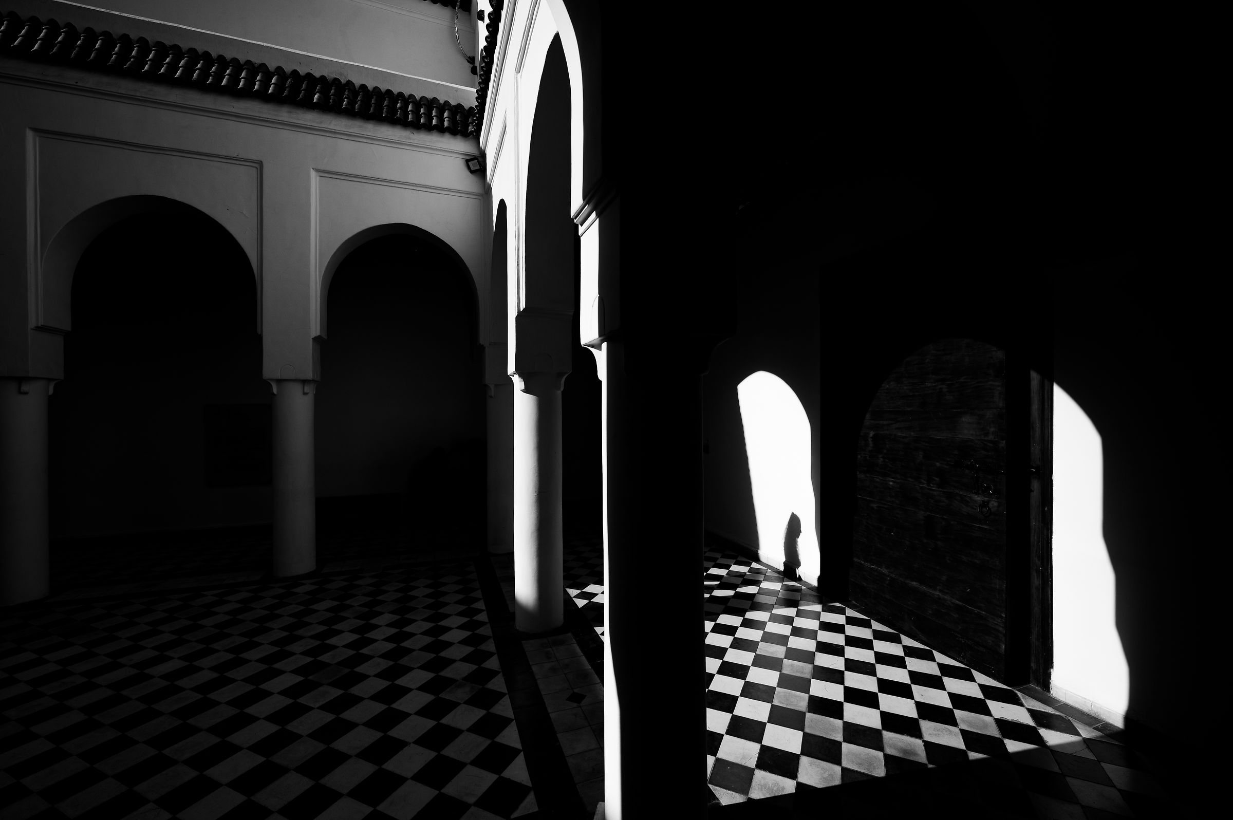 Contrasts in Riads