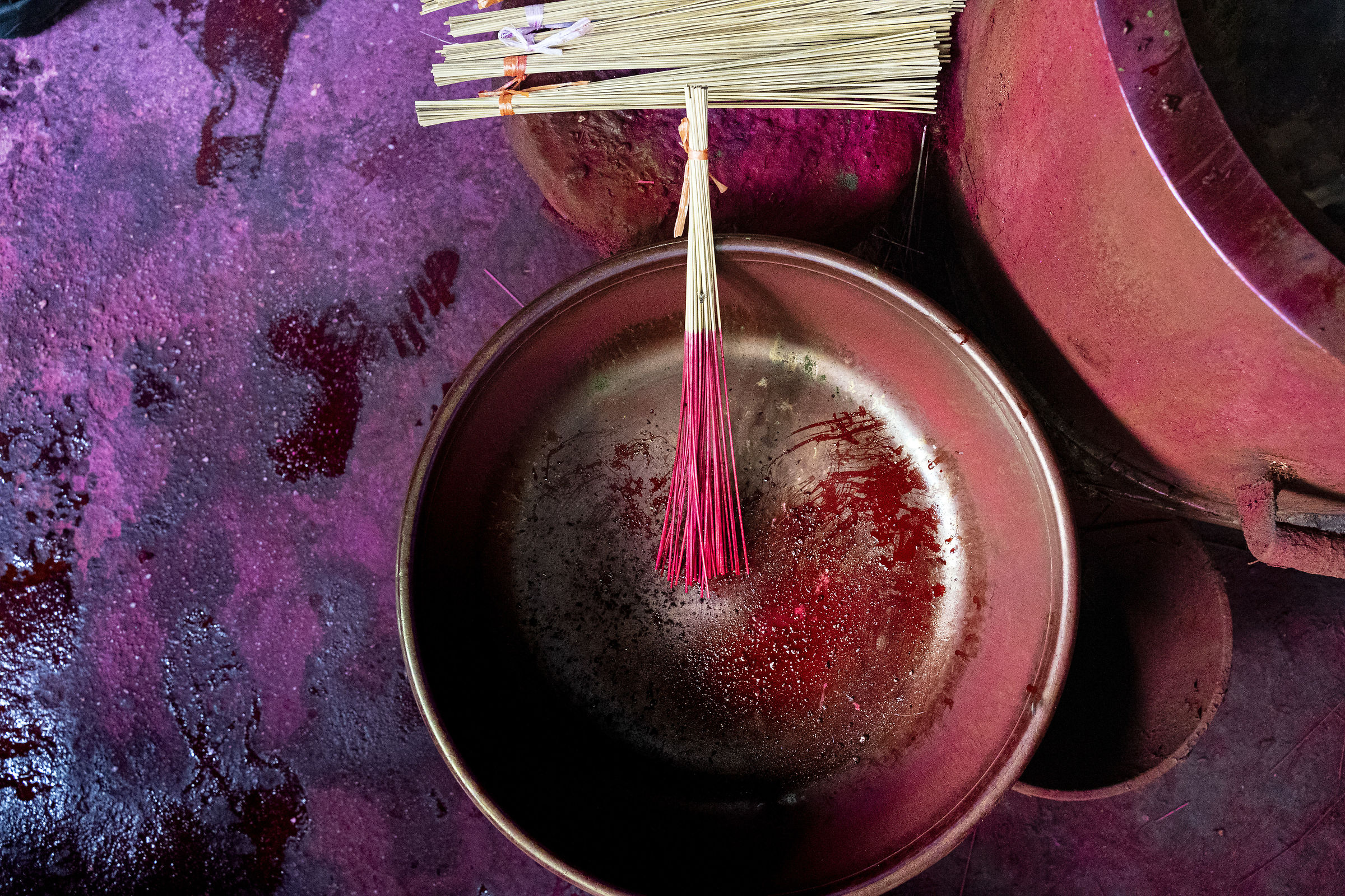 The colors of incense