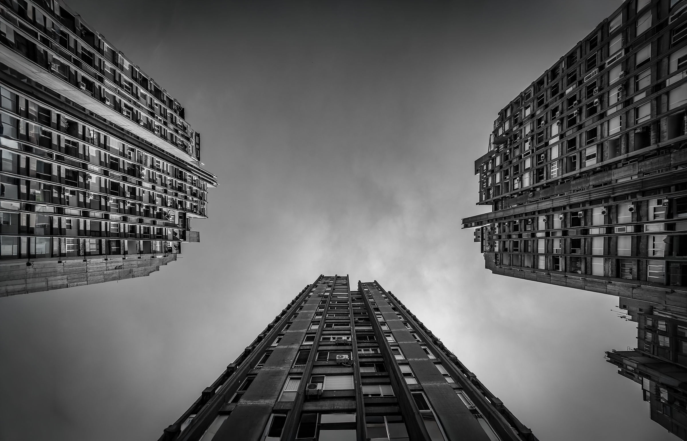 Verticale di cemento – Вертикала бетона