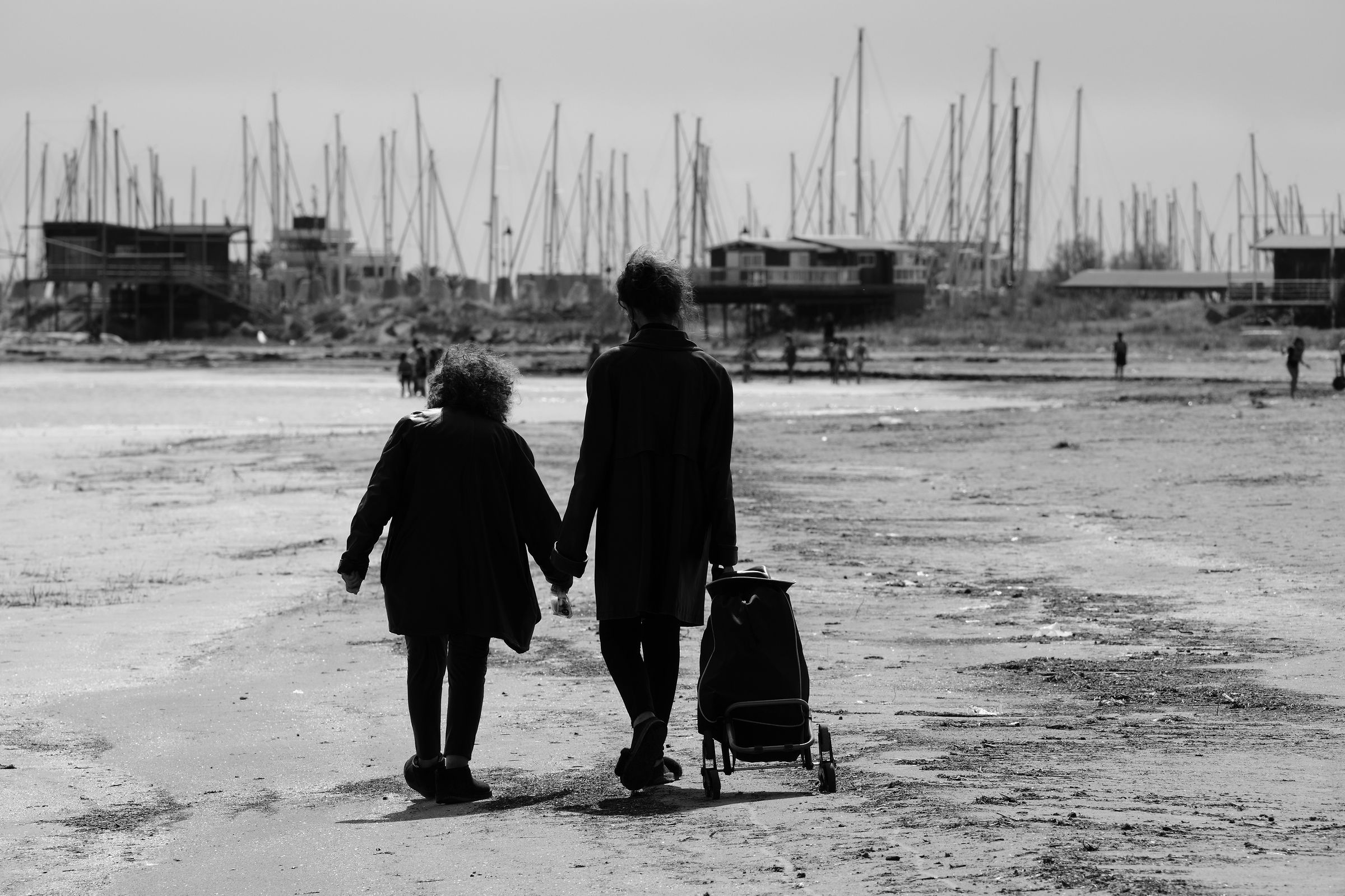 Passeggiata in riva al mare