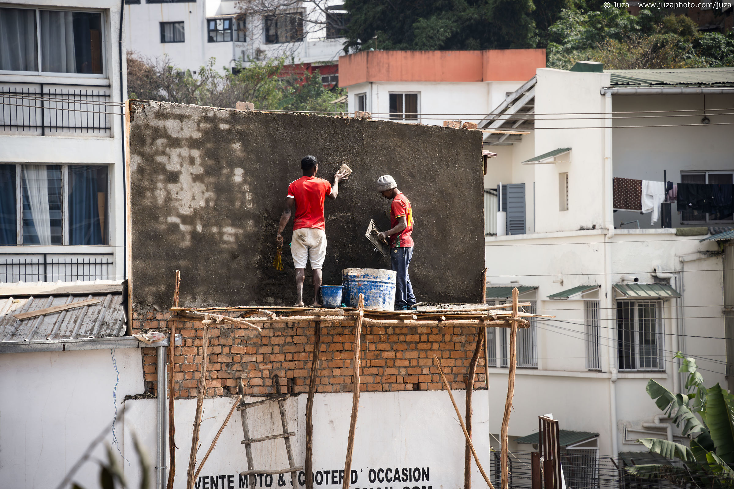 La costruzione di un muro