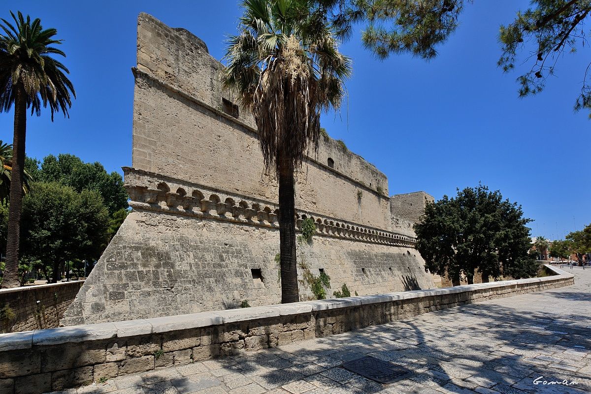 Castello Svevo, punti di vista... 5