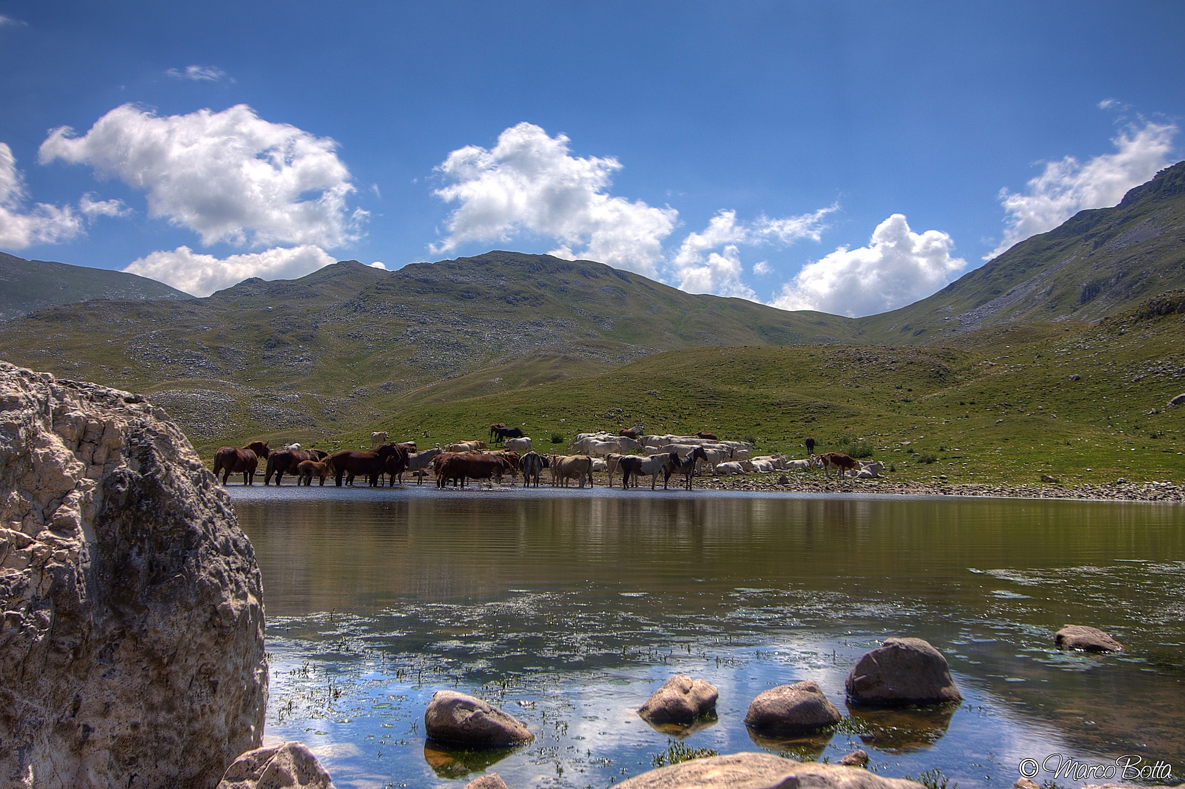 Un bagno nel Lago della Duchessa