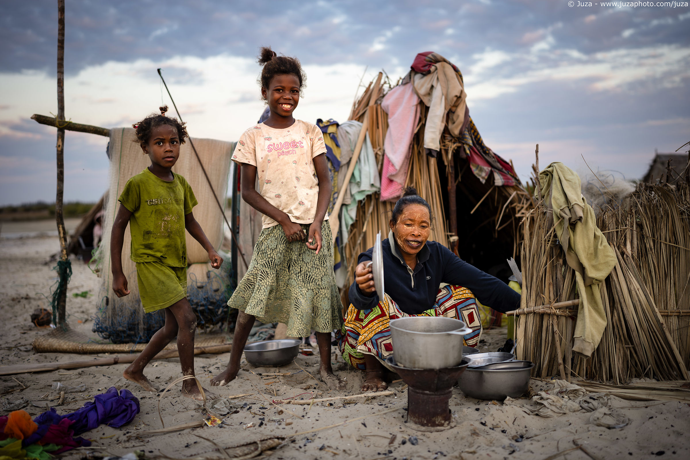 Il popolo della spiaggia, Morondava