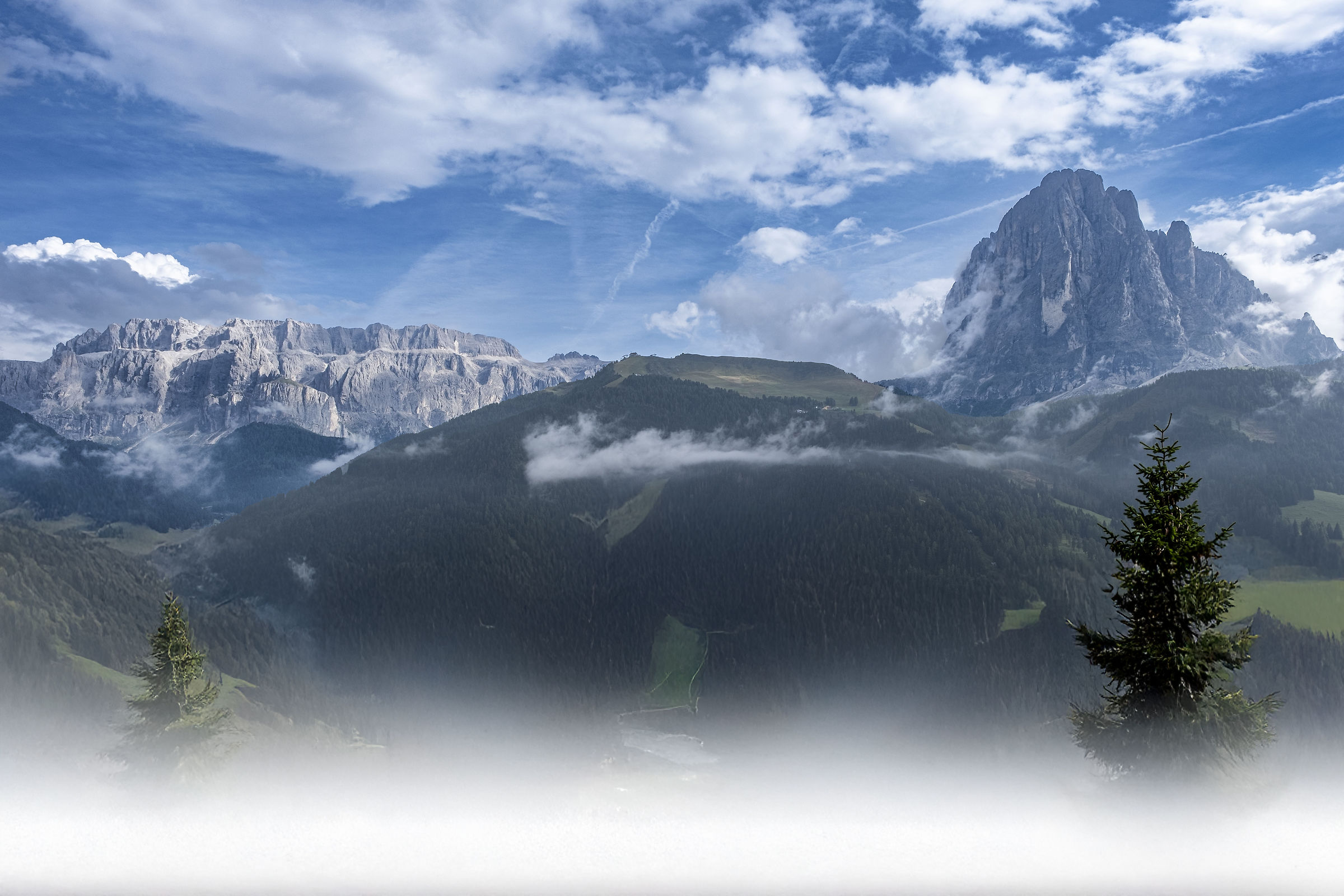 Tra nebbia e nuvole.