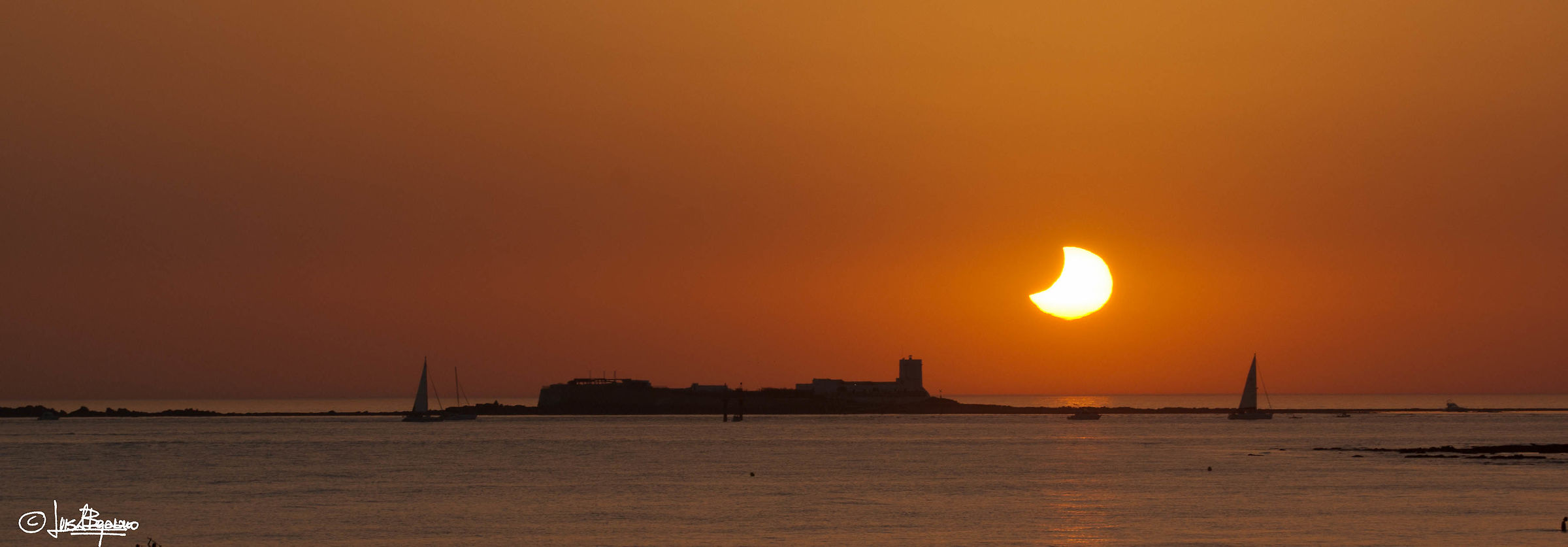 Eclissi sull'isola