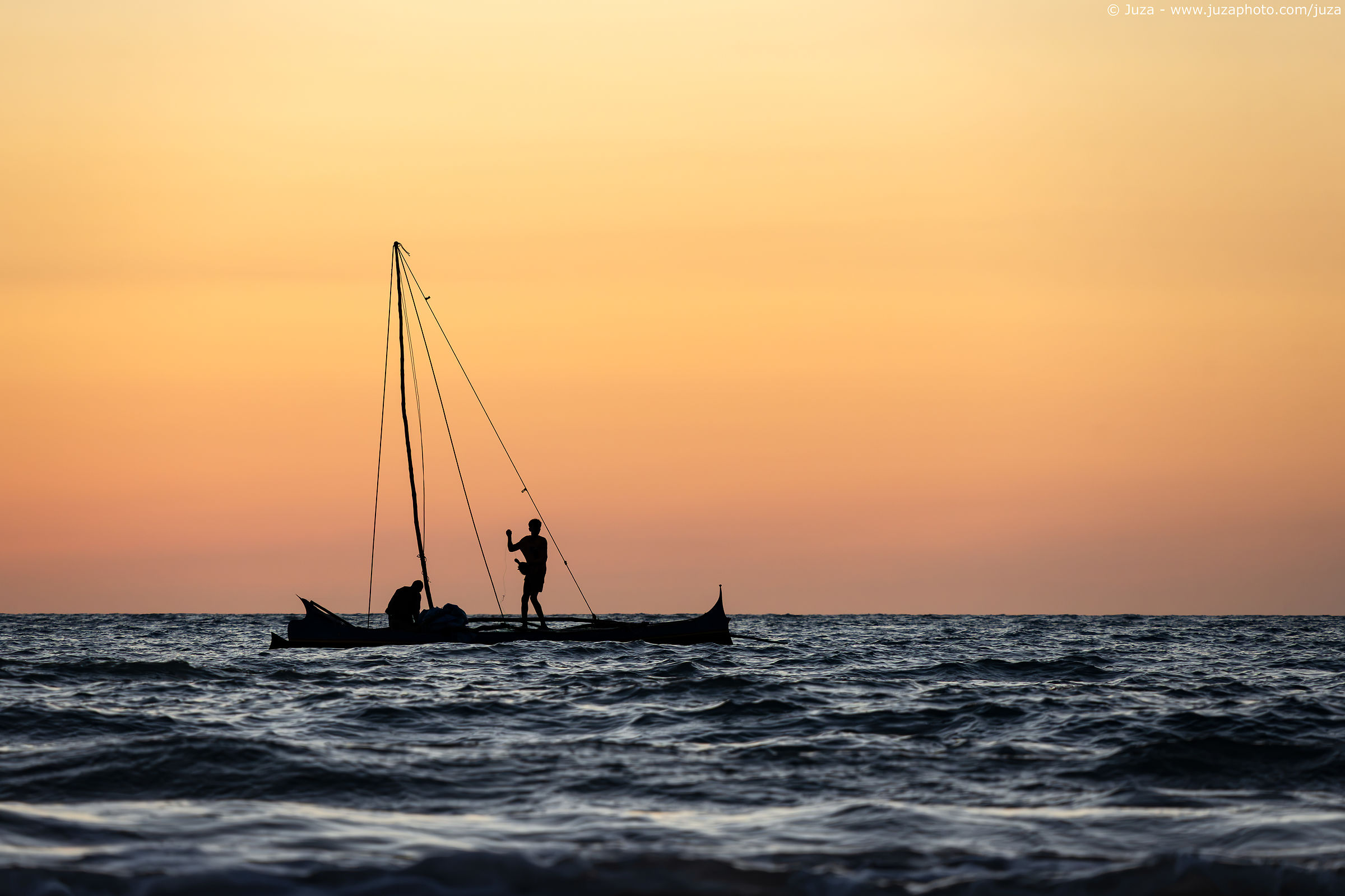 La silhouette della piroga