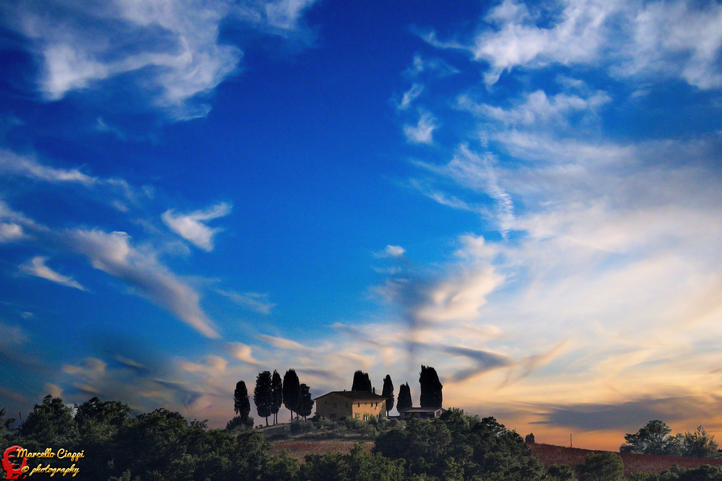 Paesaggio toscano   --   Tuscan countryside
