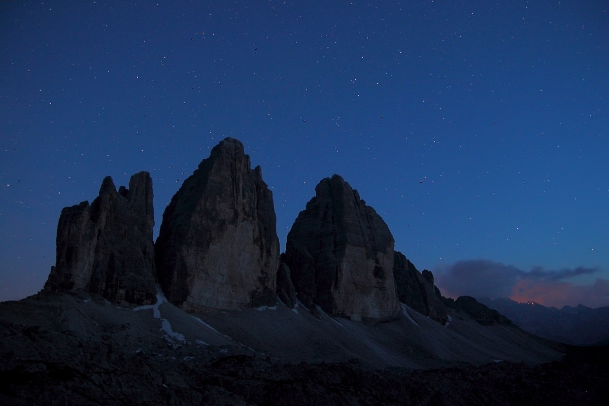 Deboli stelle all'imbrunire