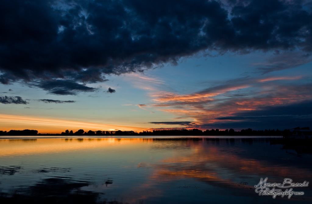 Tramonto prima della tempesta