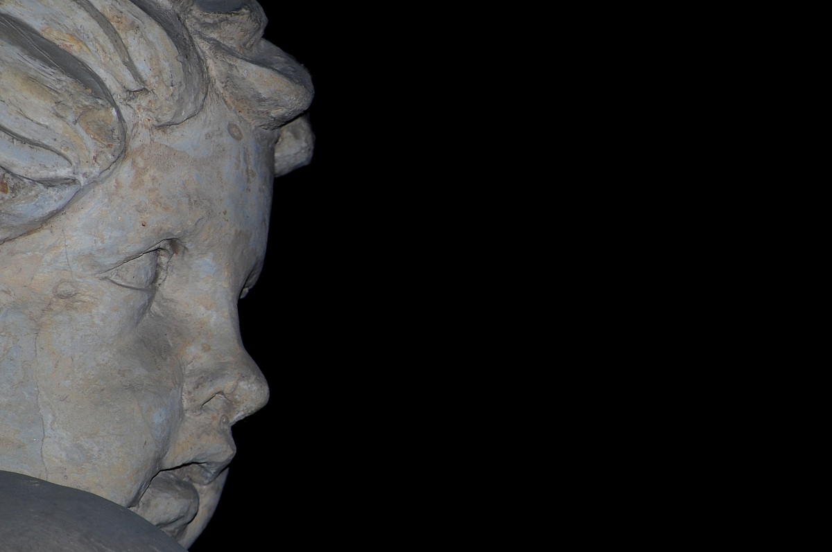 Particular base statue of Galatea (Palazzo Ducale)