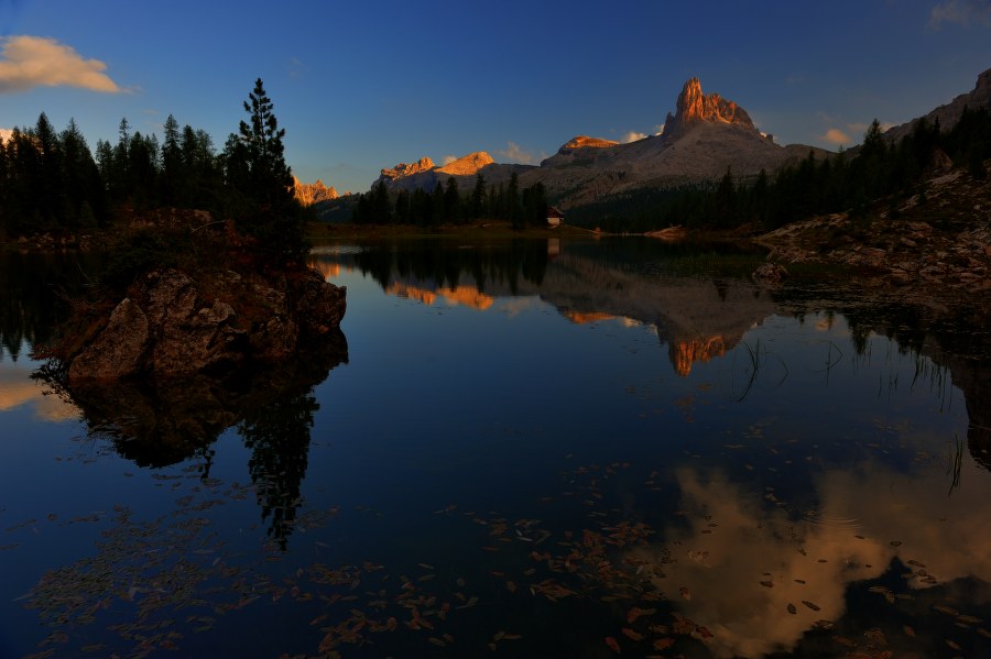 Riflessi sul Lago Federa