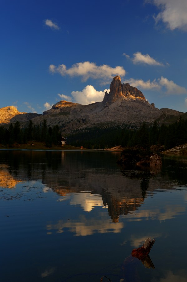 Lago Federa e rifugio Croda da Lago