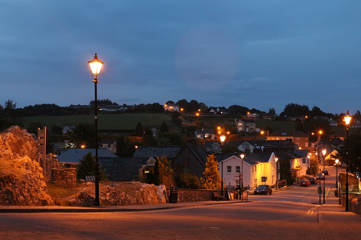 Cashel by night