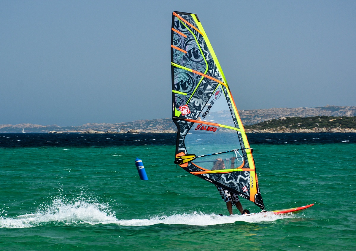 windsurf