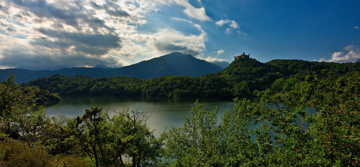 Overview of the lake PIstono