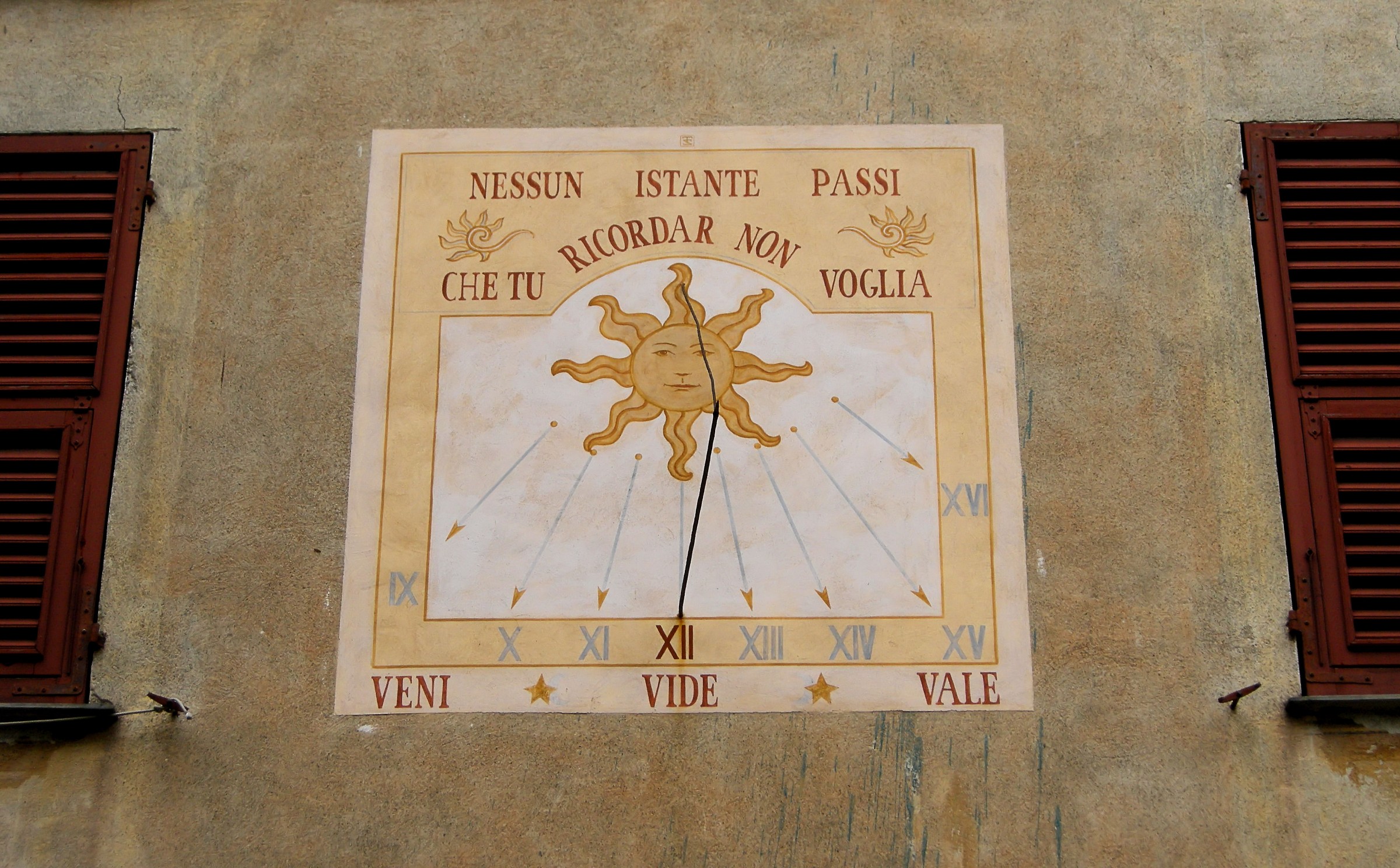 Nessun istante passi..