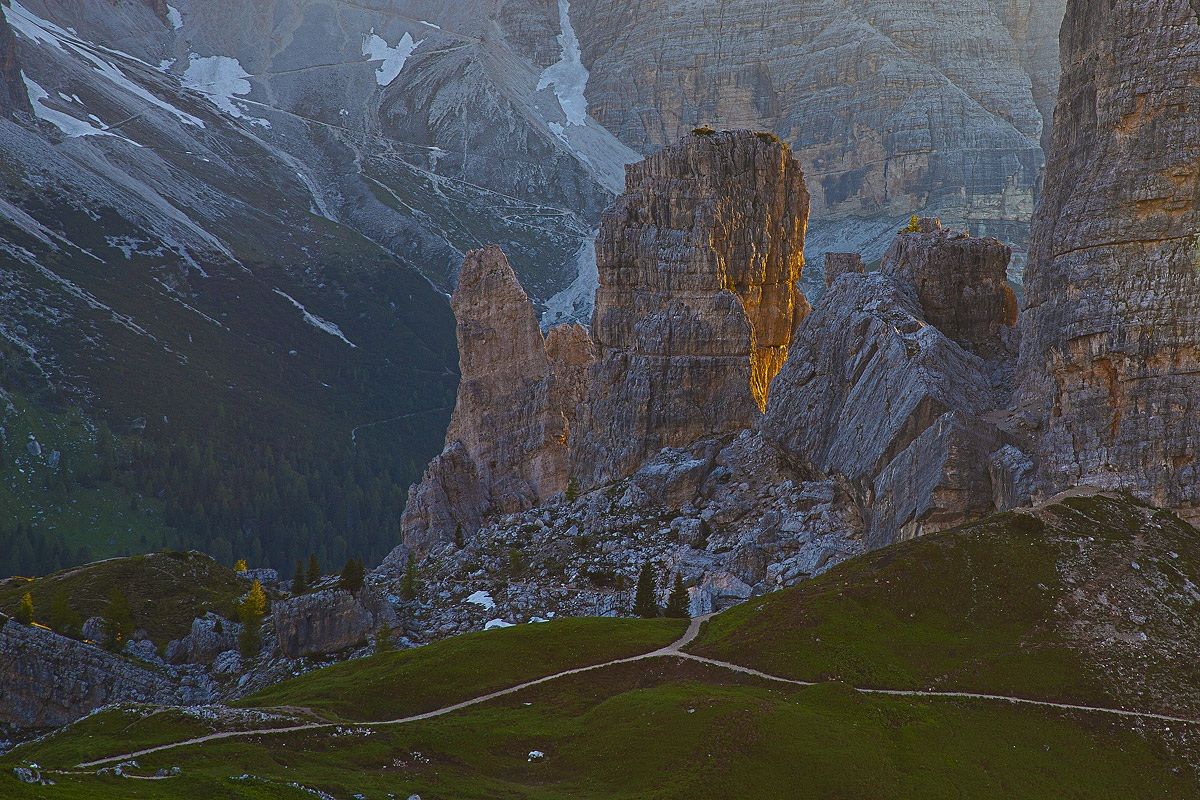 primi raggi fra le torri