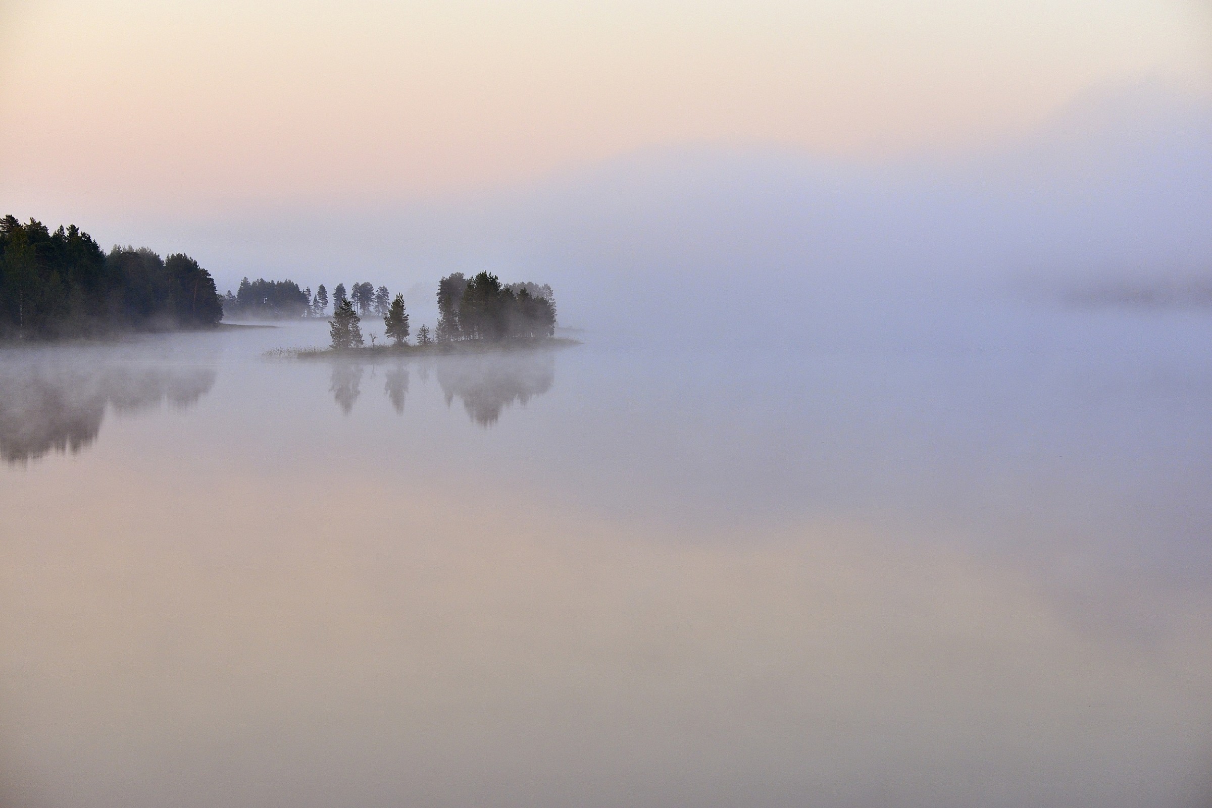 Finlandia - nebbia sul lago