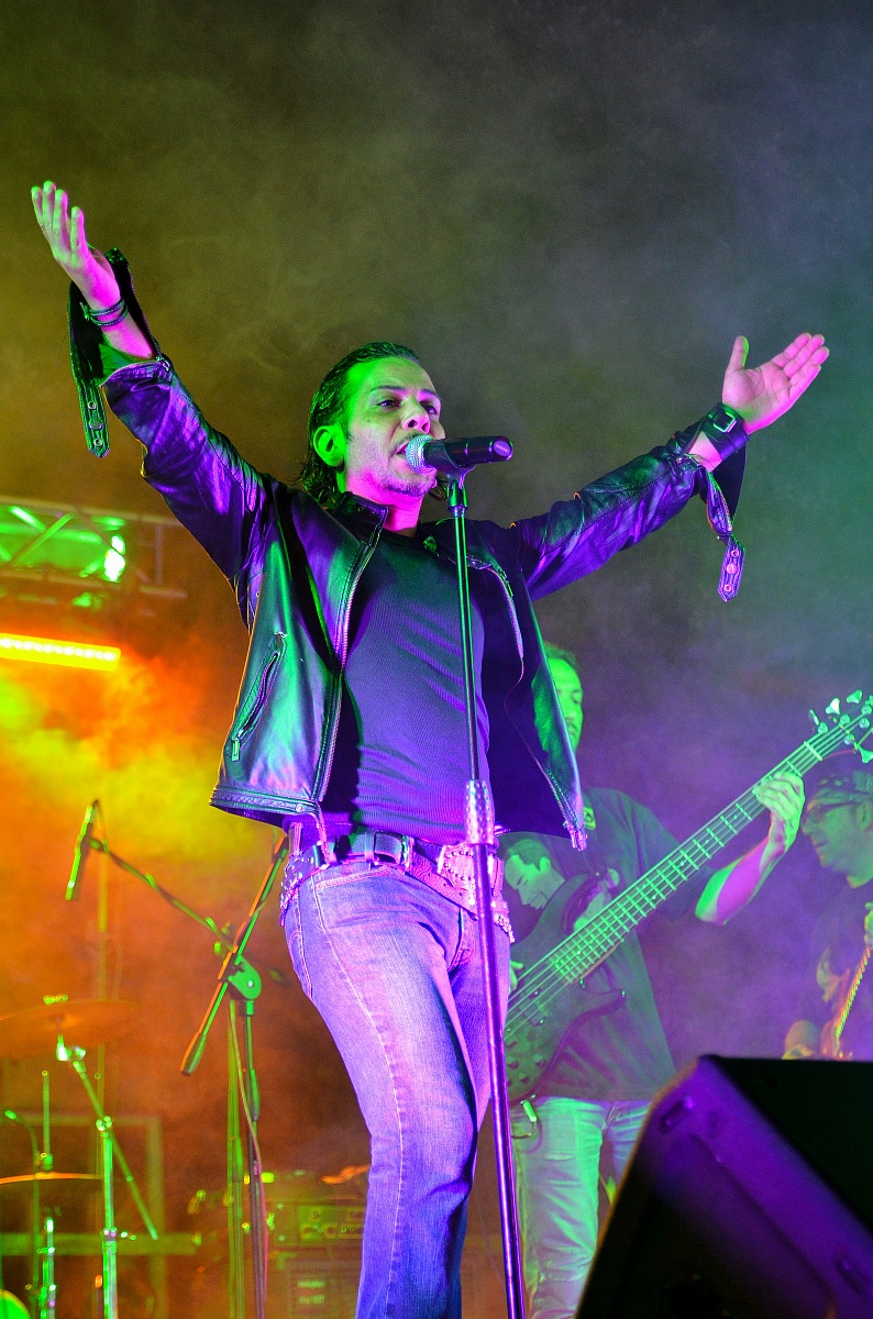 Punto Radio Triubute Band