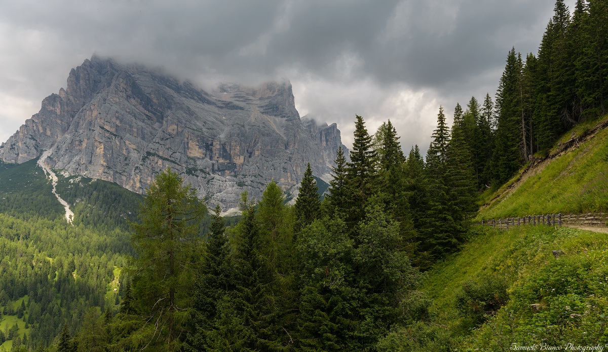 The Pelmo dominated by Clouds