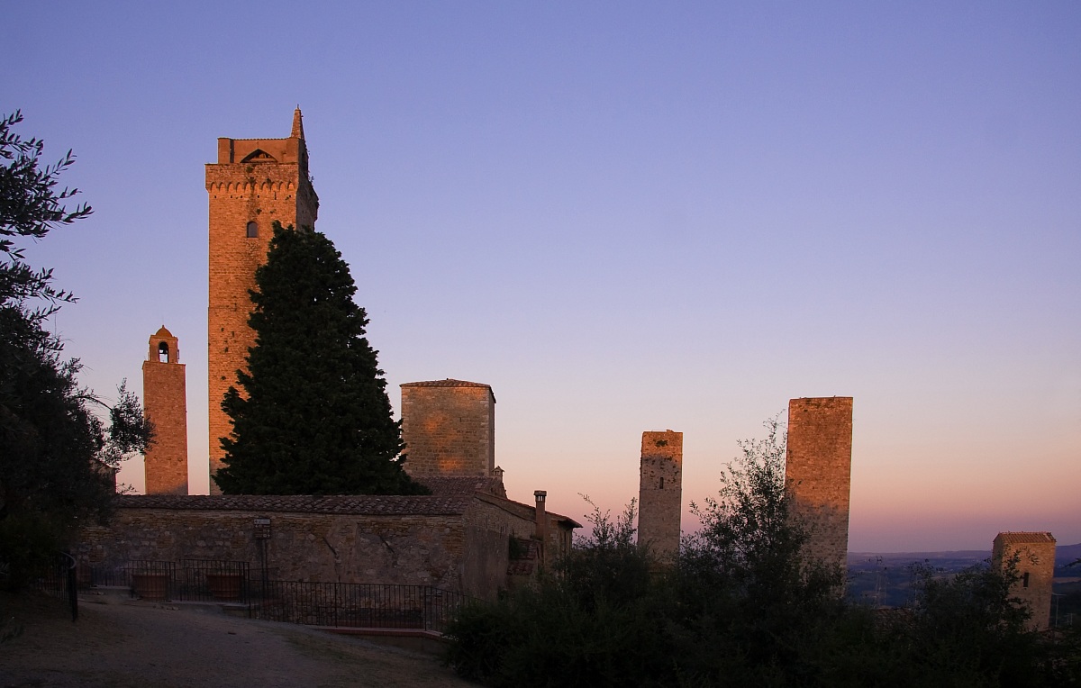 Le torri di San Gimignano al tramonto