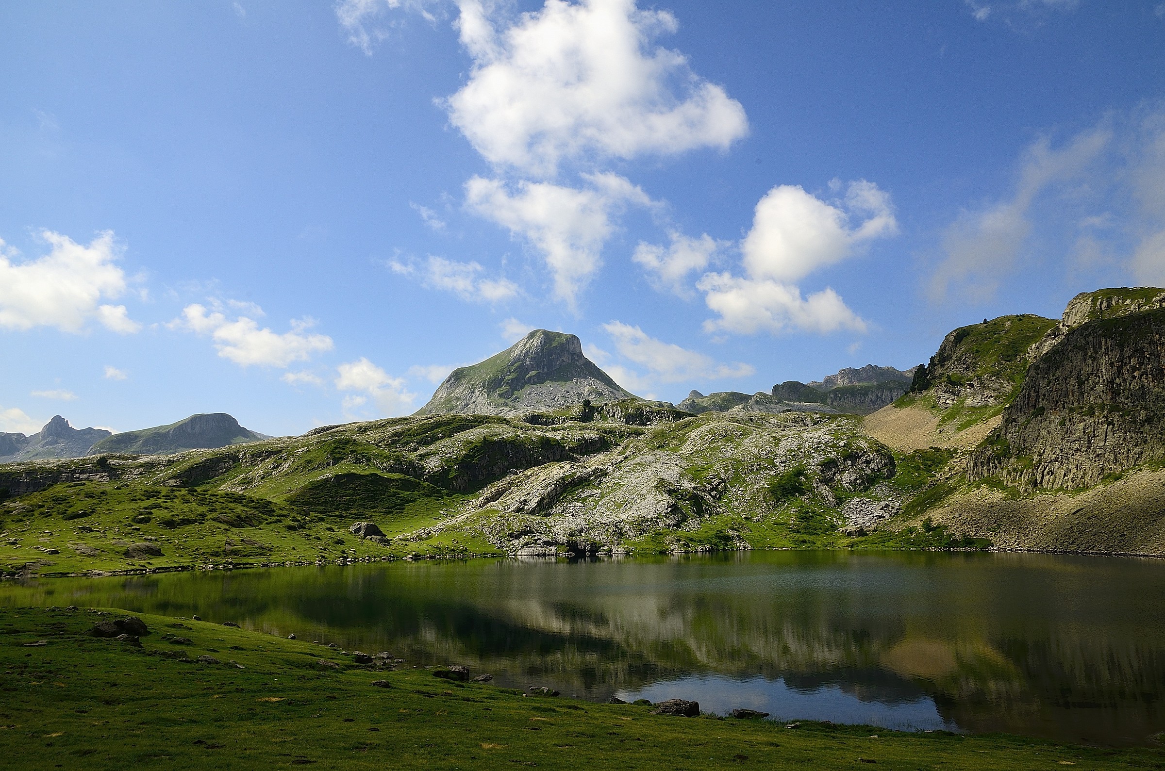 Lac d'ayous et autour (Pic du Midi d'Ossau), Pyr&eac...