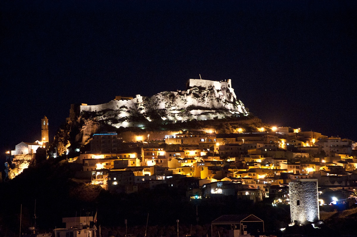 Castelsardo in evening dress.