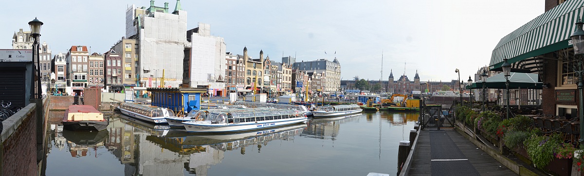 canals in the center.