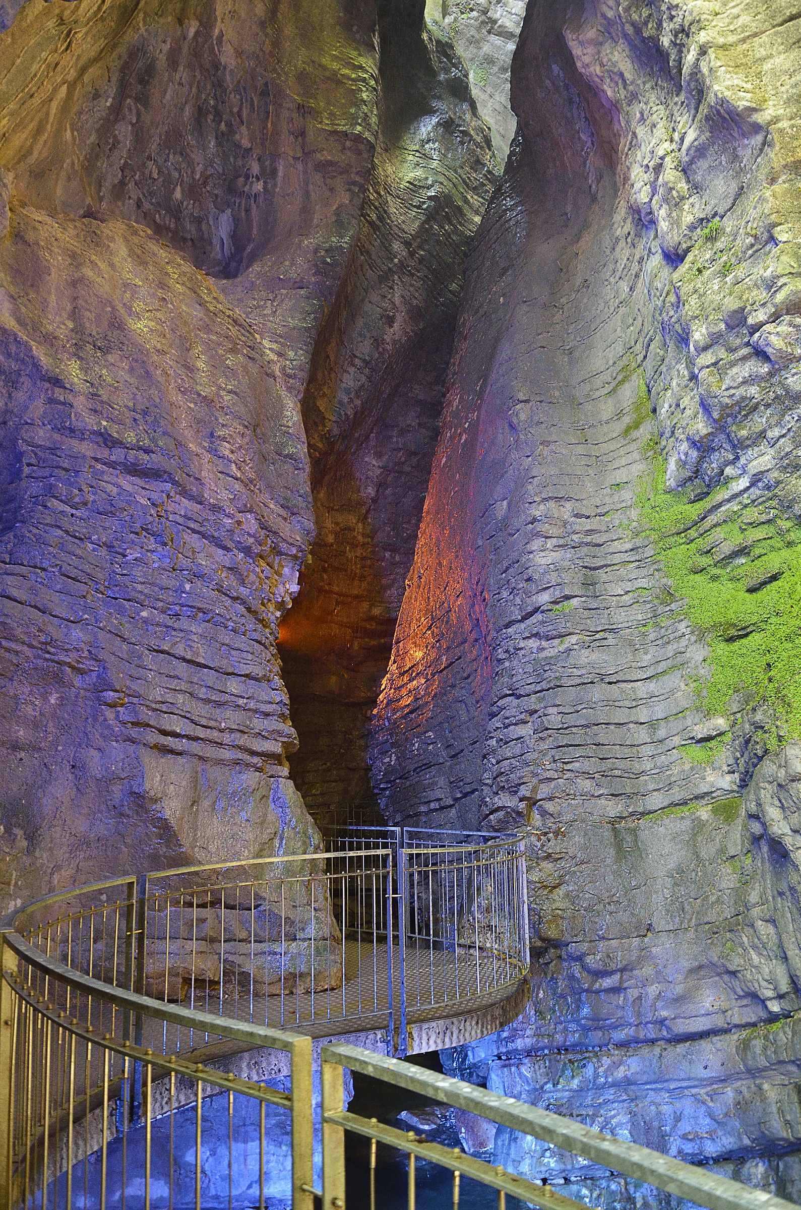 Nelle viscere della montagna...