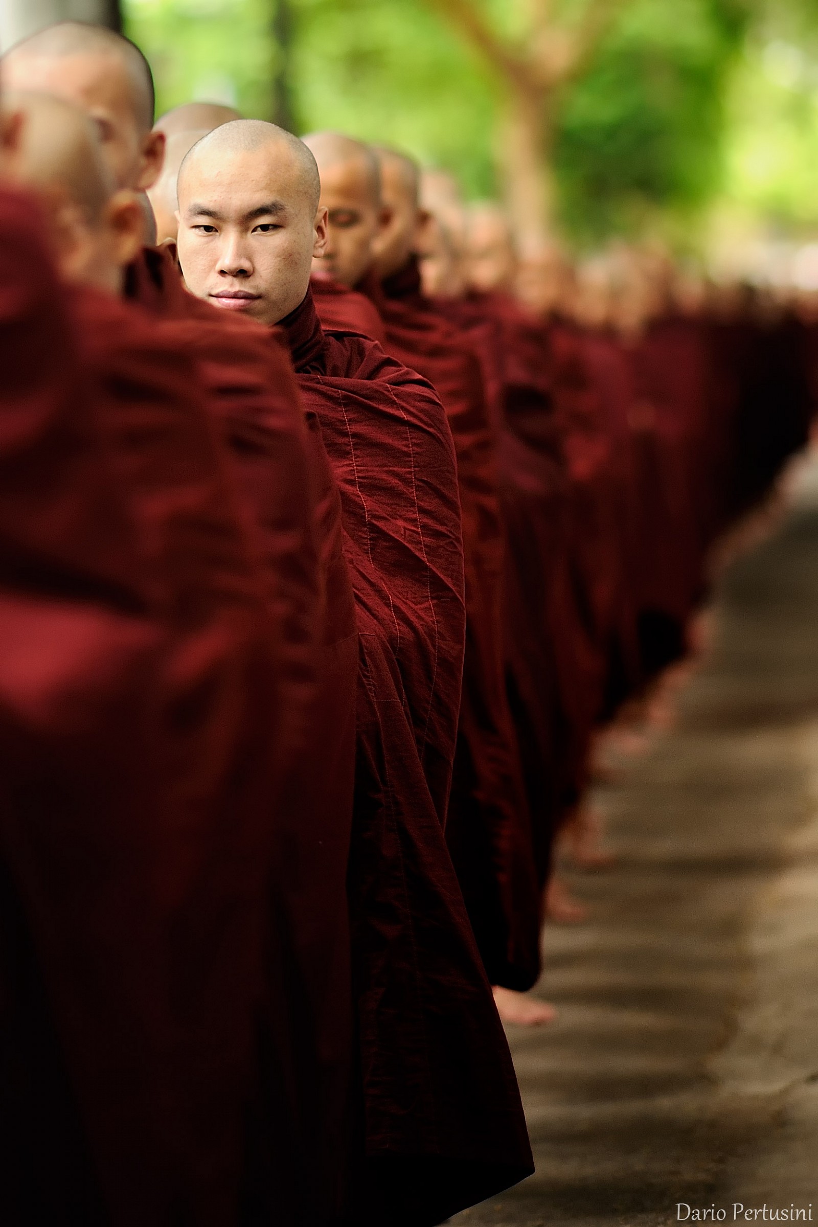 In line for the meal (Mandalay, Myanmar)