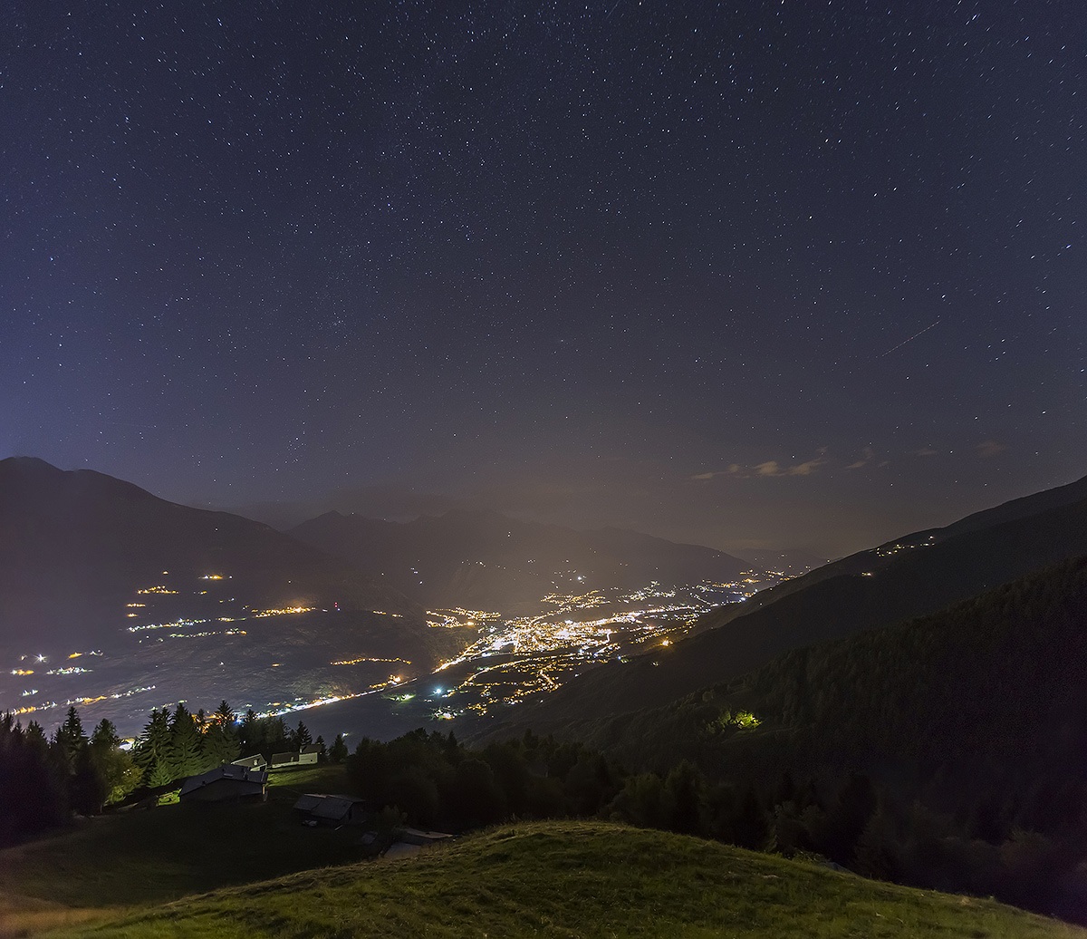 Sondrio at night