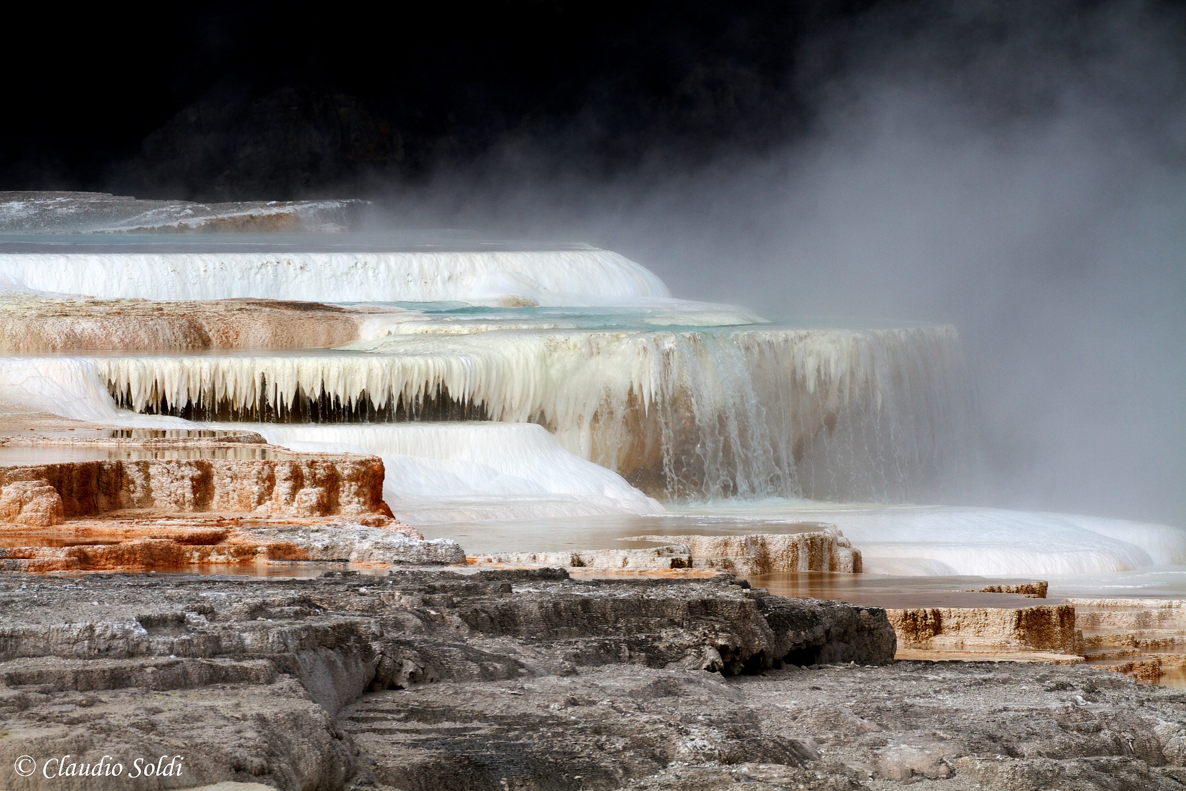 Mammoth's hot spring - Yellowstone NP