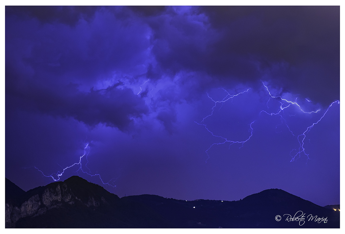 fulmini sul monte Pertus