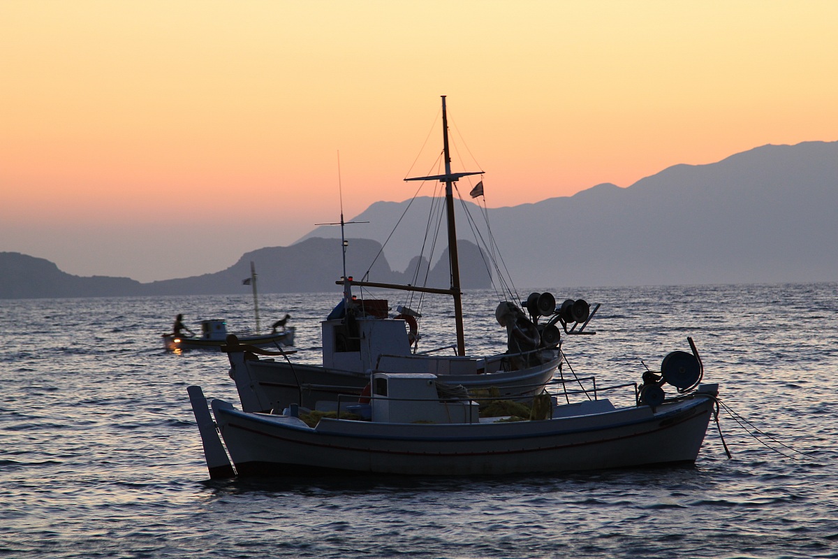 Milos, Tramonto da Villaggio Pescatori