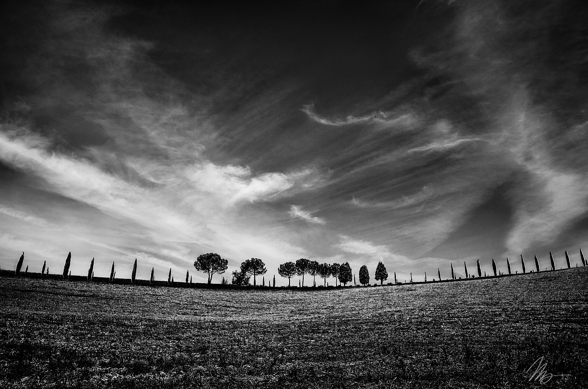 Minimalistic Symmetry