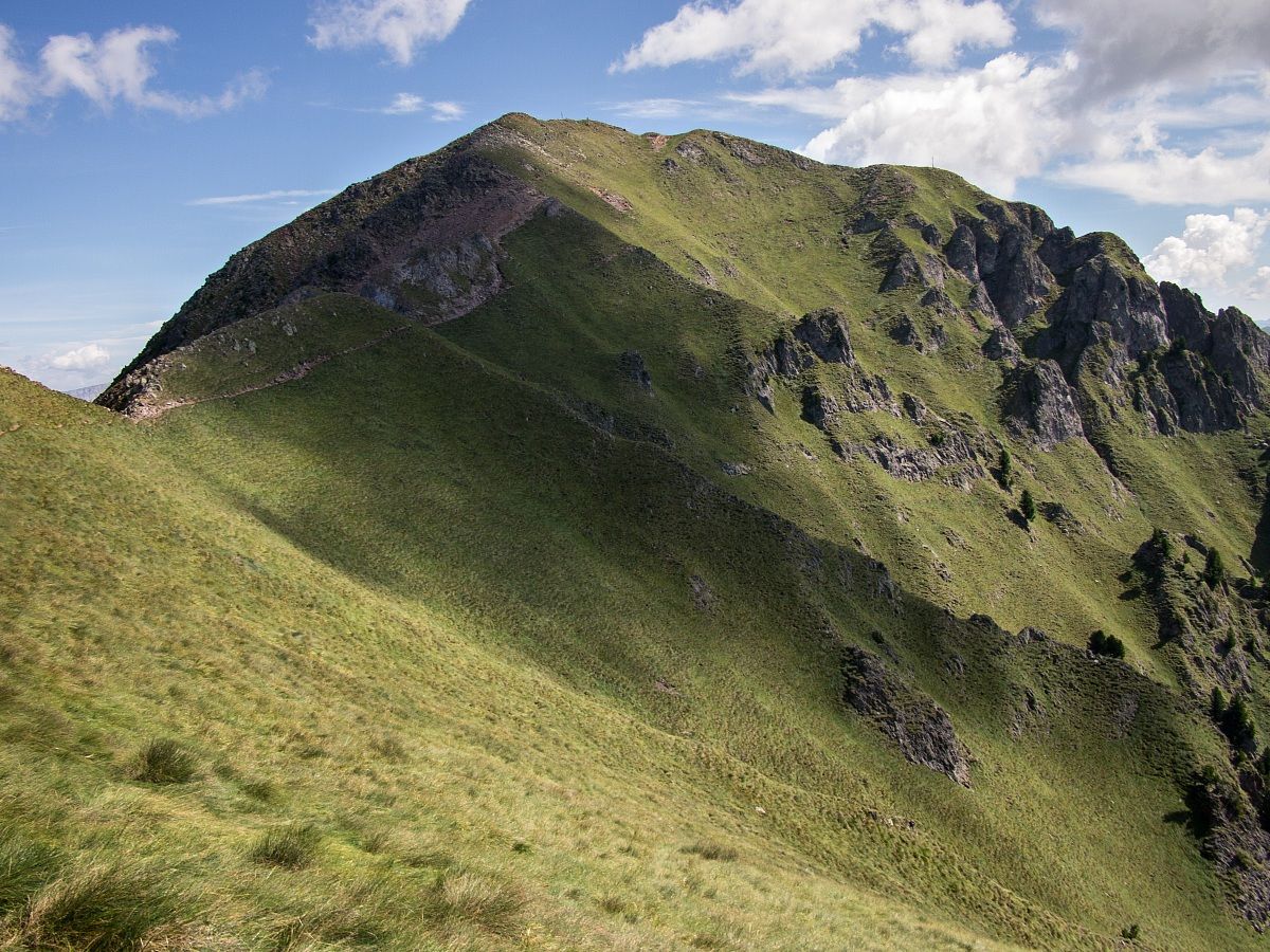 Around the Horn Black (2439m)